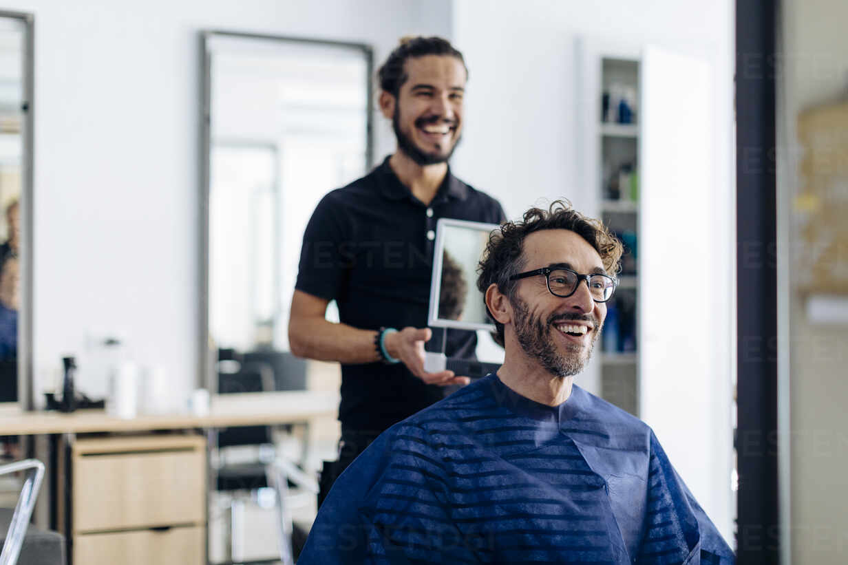 Happy Hair Dresser